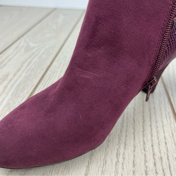 Karen Scott Women's Melinaa Reptile Buckle Detailed Booties 7M Wine MC $70 - Picture 3 of 10